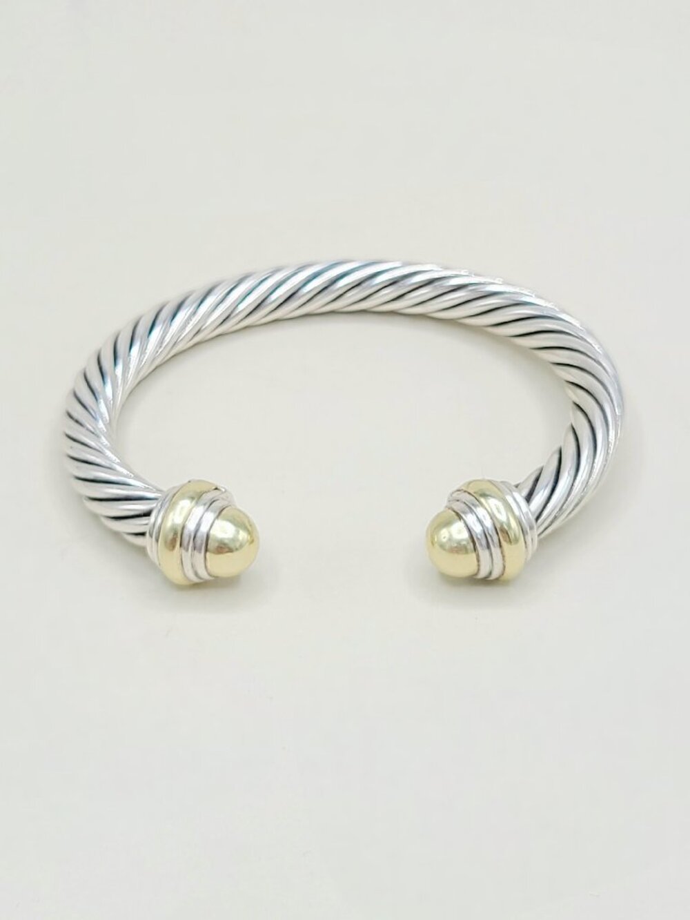 David Yurman Classic Cable Bracelet w/ 14K Yellow Gold - 7mm - Size Medium - Picture 2 of 9